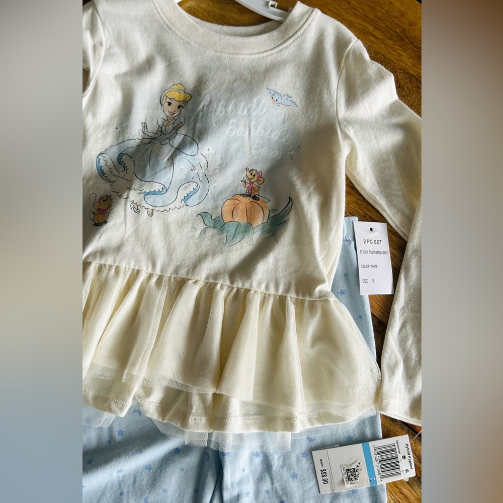 Disney Princess Two Pc. Long-Sleeve Pants Set for Size 5 Girls. - Picture 2 of 14